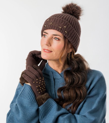 anekke-43472-002-rekawiczki-brazowe-modelka.webp